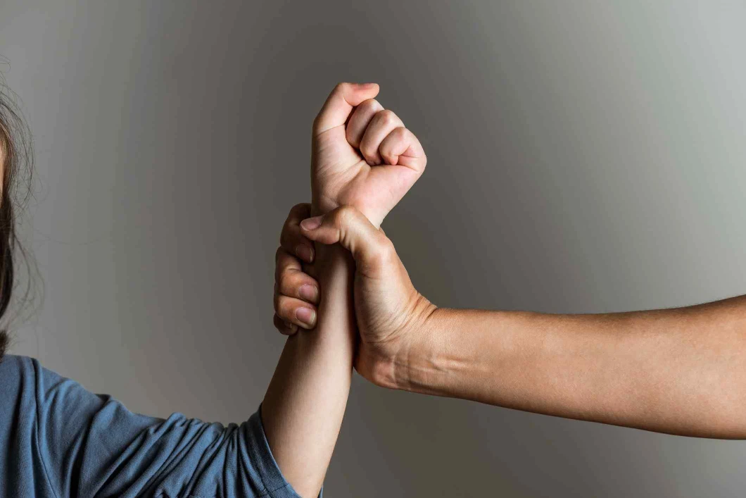 Service Members Charged With Domestic Violence | 719-757-1182