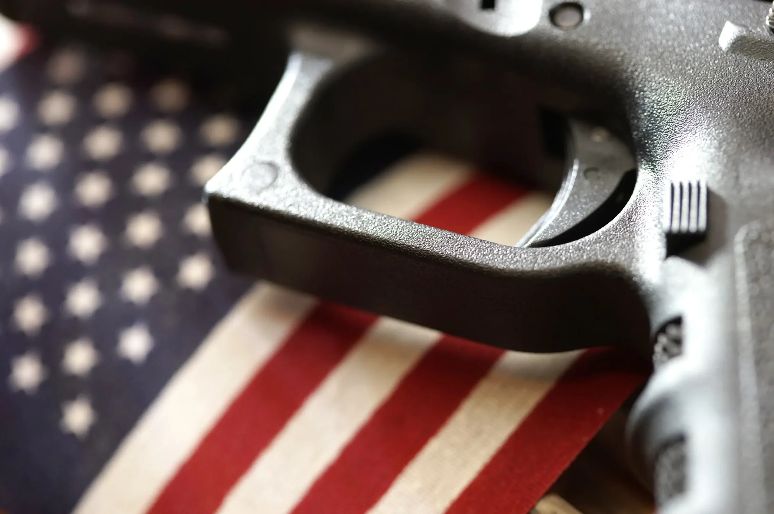 Weapon Crime Attorneys in Colorado Springs, CO | T: 305-735-3002